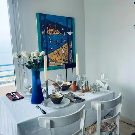 Great With Amazing Sea View At Cap D'antibes